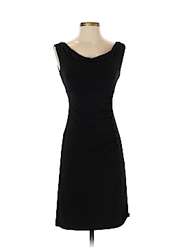 White House Black Market Size 00
