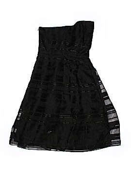 White House Black Market Size 00