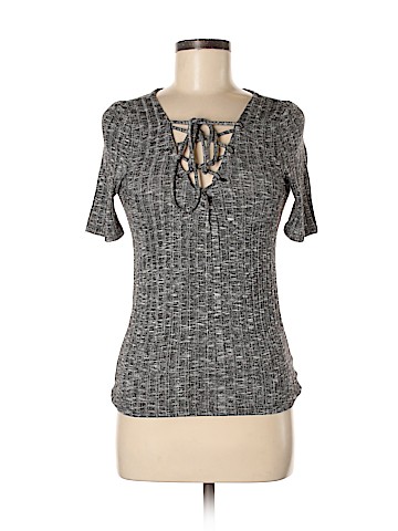 American Eagle Outfitters Short Sleeve Top (view 1)