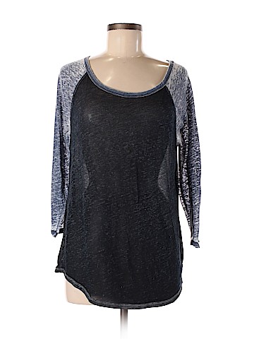 American Eagle Outfitters 3/4 Sleeve T-Shirt (view 1)