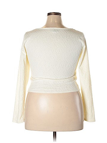 American Eagle Outfitters Long Sleeve Top (view 2)