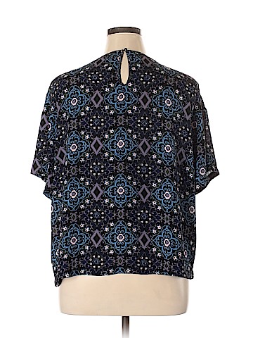 love and legend Short Sleeve Blouse (view 2)