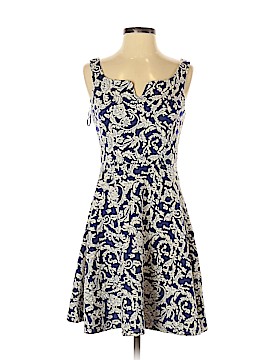 Romeo & Juliet Couture Size Sm