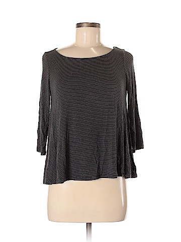 American Eagle Outfitters 3/4 Sleeve Top (view 1)