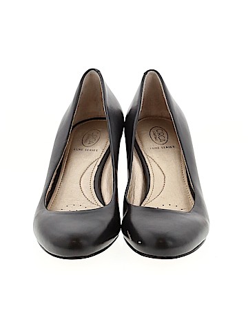 Joan & David Heels (view 2)