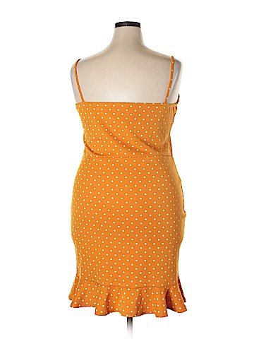 Boohoo Boutique Casual Dress (view 2)