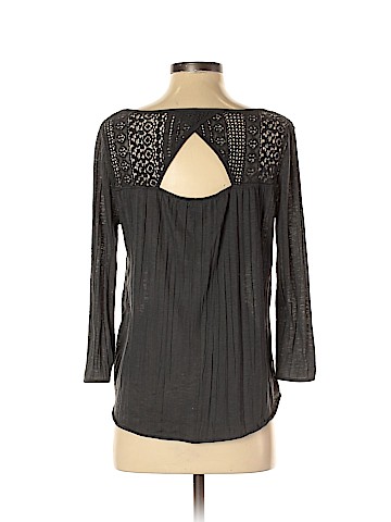 American Eagle Outfitters 3/4 Sleeve Top (view 2)