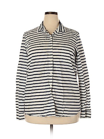 Gap Long Sleeve Button-Down Shirt (view 1)
