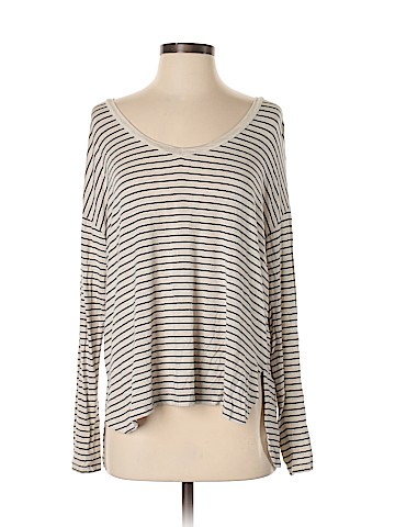 American Eagle Outfitters Long Sleeve T-Shirt (view 1)