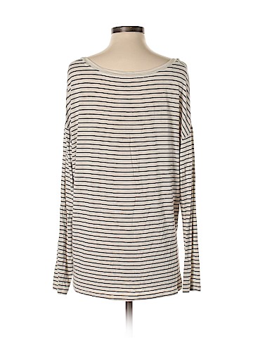 American Eagle Outfitters Long Sleeve T-Shirt (view 2)