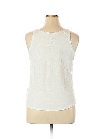 Old Navy Sleeveless T-Shirt (view 2)