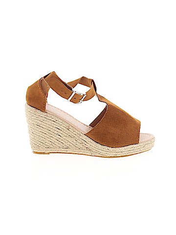 Unbranded Wedges (view 1)