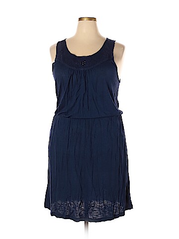Old Navy Casual Dress (view 1)