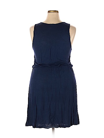 Old Navy Casual Dress (view 2)