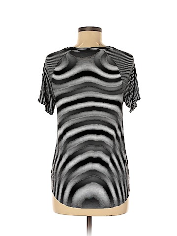 American Eagle Outfitters Short Sleeve Top (view 2)