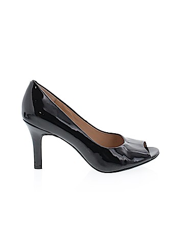 Kelly & Katie Heels (view 1)