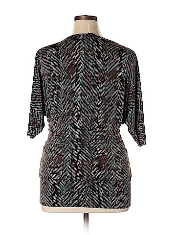 BCBGMAXAZRIA Short Sleeve Top (view 2)