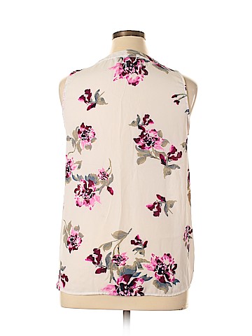 Alice Blue Sleeveless Blouse (view 2)