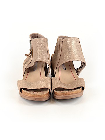 Bianco Wedges (view 2)