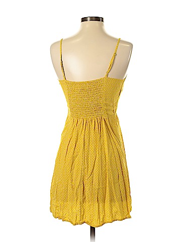 Old Navy Casual Dress (view 2)