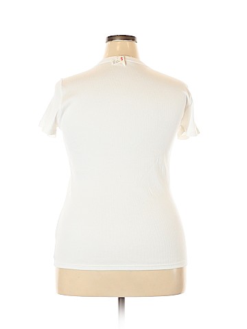 Uniqlo Short Sleeve T-Shirt (view 2)