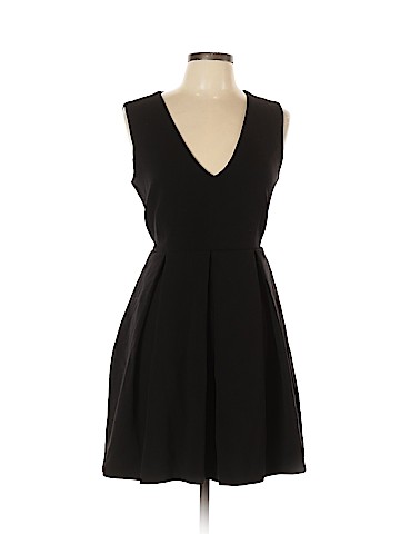 Romeo & Juliet Couture Casual Dress (view 1)