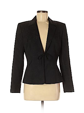 Daniele O by Tahari Levine Size 8