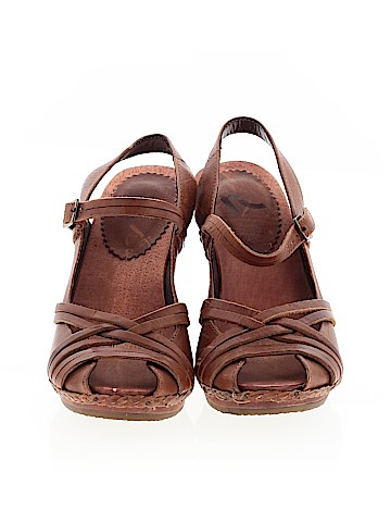 REPORT Wedges (view 2)