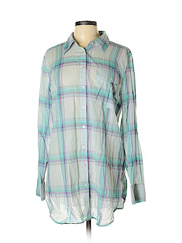 New York & Company Long Sleeve Button-Down Shirt (view 1)