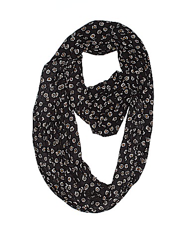 Brandy Melville Scarf (view 1)