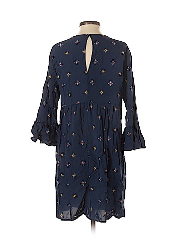 Old Navy Casual Dress (view 2)