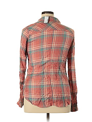 Maurices Long Sleeve Button-Down Shirt (view 2)