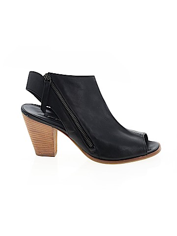 Paul Green Heels (view 1)