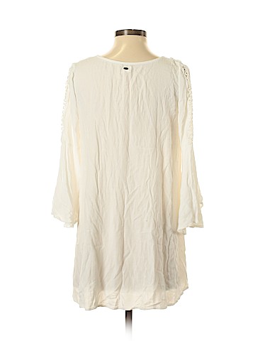 O'Neill 3/4 Sleeve Blouse (view 2)