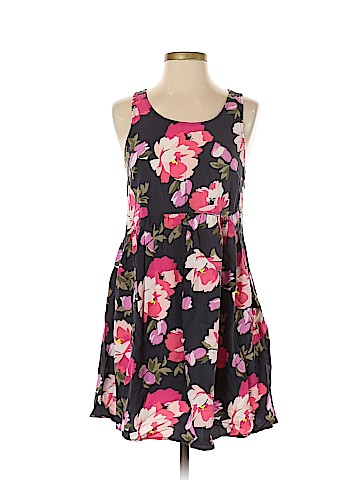 Old Navy Casual Dress (view 1)