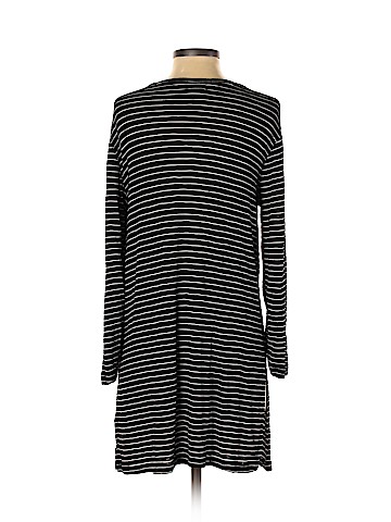 Old Navy Pullover Sweater (view 2)