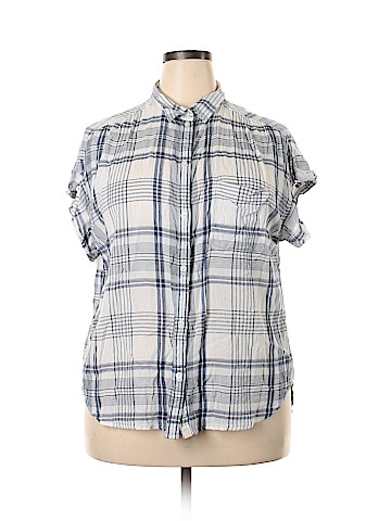 American Eagle Outfitters Short Sleeve Button-Down Shirt (view 1)