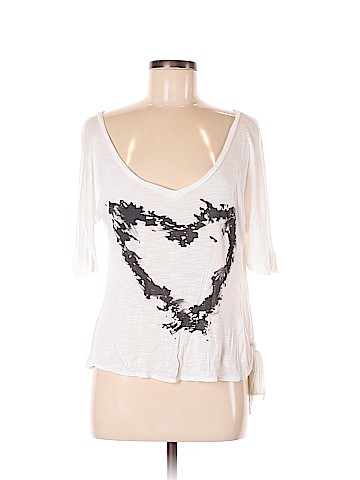 Romeo & Juliet Couture Short Sleeve T-Shirt (view 1)