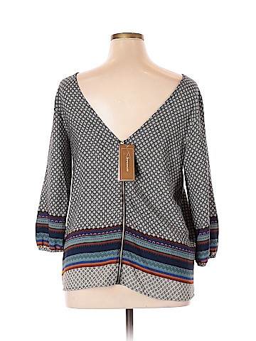 Francesca's 3/4 Sleeve Blouse (view 2)