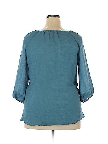 Araza 3/4 Sleeve Blouse (view 2)