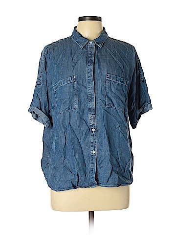 Levi's Short Sleeve Button-Down Shirt (view 1)