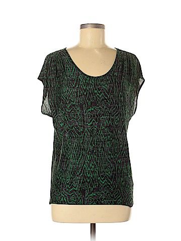 The Podolls Short Sleeve Top (view 1)