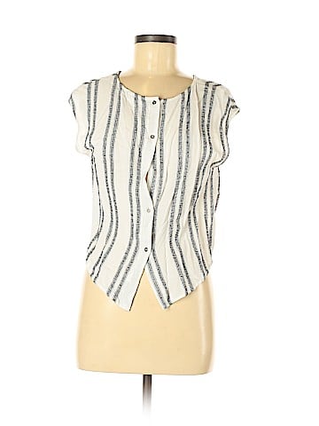 Astr Short Sleeve Blouse (view 1)