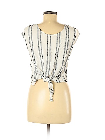 Astr Short Sleeve Blouse (view 2)