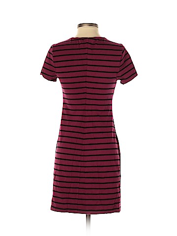 Old Navy Casual Dress (view 2)
