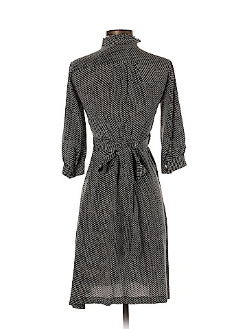 Banana Republic Casual Dress (view 2)