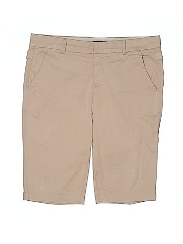 Vince. Khaki Shorts (view 1)