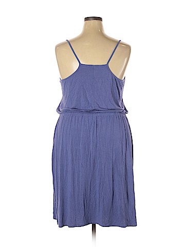 Old Navy Casual Dress (view 2)