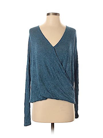 Abercrombie & Fitch Pullover Sweater (view 1)