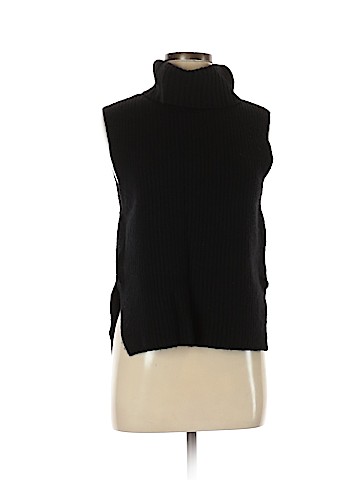 Uniqlo Pullover Sweater (view 1)